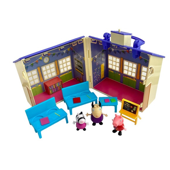 Peppa Pig Toys Peppa Pigs School Play Set Small Figures Complete